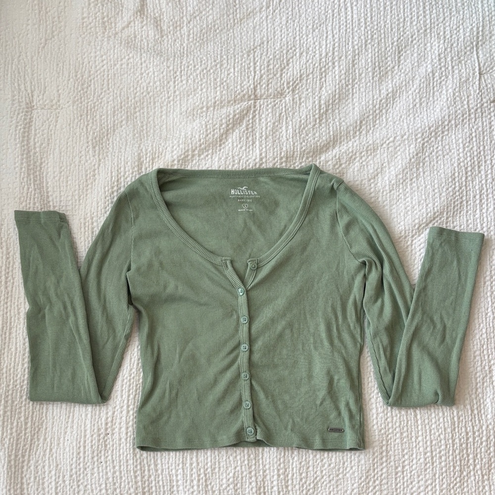 Hollister Long-Sleeve Button Baby Tee - Size: Small